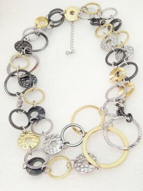 Lia Sophia necklace